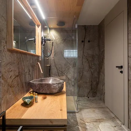 Milia Hotel Ragalna